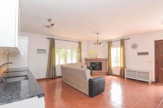 Casa rural en venta en Almijara - Capistrano - Cueva de Nerja en Nerja