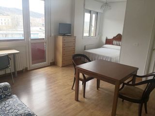 Piso en alquiler en San Pedro de Deusto-La Ribera en Bilbao