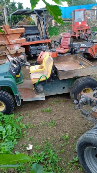 John Deere Gator UTV