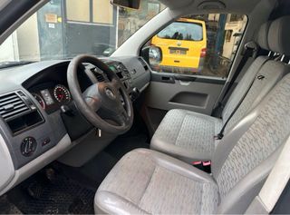 Volkswagen Transporter T5 2010