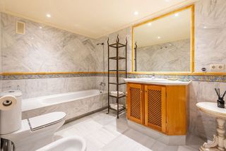 Piso en alquiler en Benahavís