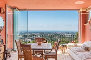 Piso en alquiler en Benahavís