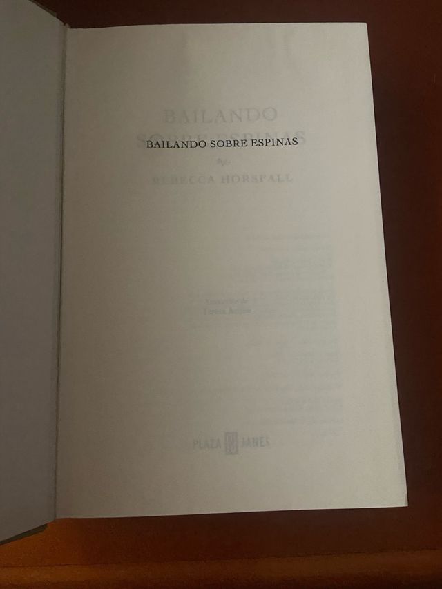 Bailando sobre espinas