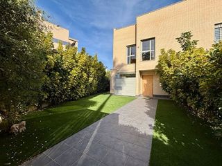 Casa pareada en alquiler en Pedregalejo en Málaga