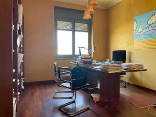 Oficina en venta en Eixample Nord – La Devesa en Girona