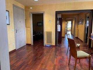 Oficina en venta en Eixample Nord – La Devesa en Girona