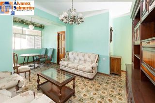 Piso en venta en Pajaritos - Plaza de Toros en Granada