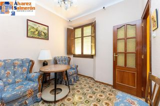 Piso en venta en Pajaritos - Plaza de Toros en Granada