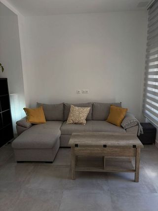 Piso en alquiler en Parque Mediterráneo - Santa Paula en Málaga