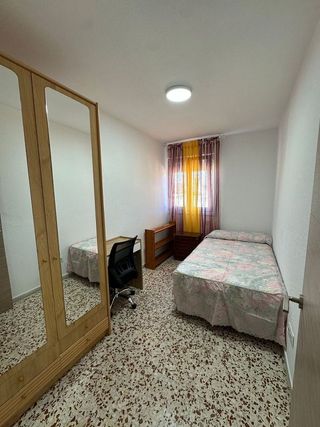 Piso en venta en Ciudad Jardín - Tagarete - El Zapillo en Almería