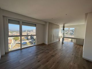 Ático en alquiler en Centre en Girona