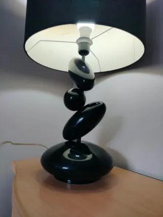 Lámpara de mesa CELDA diseño moderno