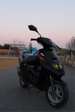 Suzuki Address 49cc Negra