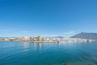Piso en alquiler en Puerto Banús en Marbella