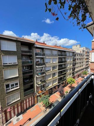 Piso en venta en Centro - Desierto - Arrontegi en Barakaldo