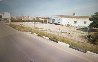 Local comercial en venta en Carlet