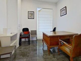 Local comercial en alquiler en Ensanche en Pamplona