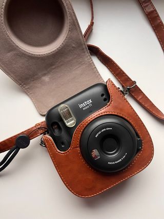 Funda cámara Instax Mini marrón