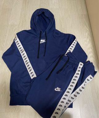 Conjunto deportivo Nike azul