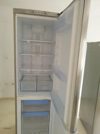 Frigorífico Indesit Combi No Frost 1,86m