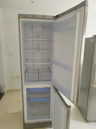 Frigorífico Indesit Combi No Frost 1,86m