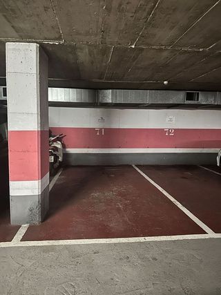 Garaje en venta en Esplugues de Llobregat