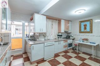 Piso en venta en Camino de Ronda - Rosaleda en Granada