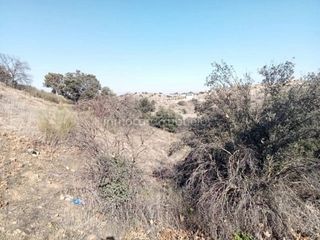 Solar en venta en Los Cigarrales-La Bastida en Toledo