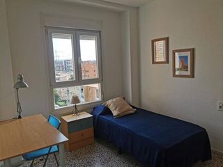 Piso en alquiler en Ciudad Jardín - Tagarete - El Zapillo en Almería