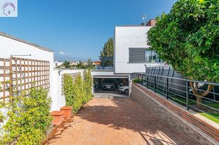 Chalet en venta en Alhendín