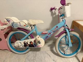 Bicicleta Frozen 14 con cesta y asiento