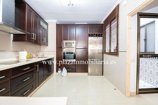 Chalet en venta en Lucena