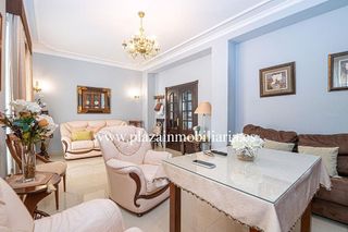 Chalet en venta en Lucena