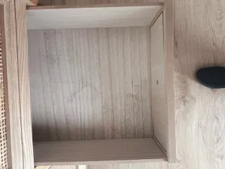 Mueble adaptado a de baño madera y ratán