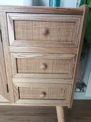 Mueble adaptado a de baño madera y ratán