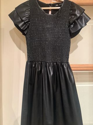 Vestido Zara polipiel negro T.S