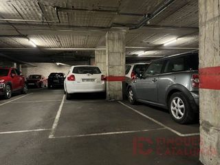 Garaje en venta en Eixample Nord – La Devesa en Girona