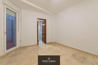Piso en alquiler en Ollerías - San Cayetano en Córdoba