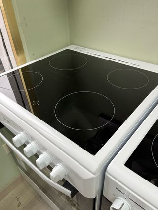 cocina eléctrica Svan 60cm vitro y horno en uno