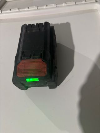 Batería Hilti con indicador LED