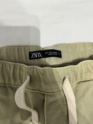 Pantalón corto jogger Zara verde militar