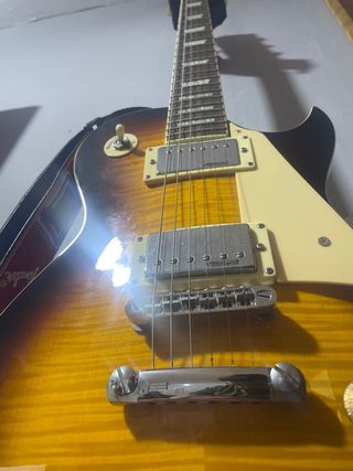 Guitarra Harley Benton LP VT Series