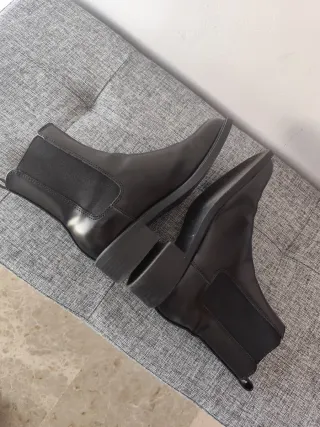 Botines negros talla 37