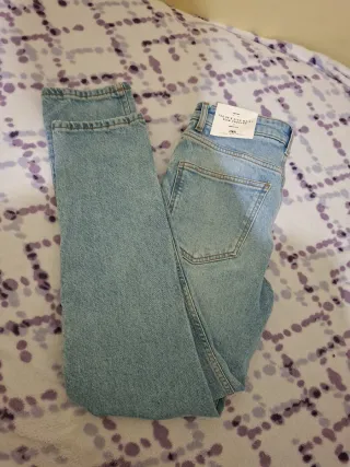 Pantalón vaquero Zara Talla 36