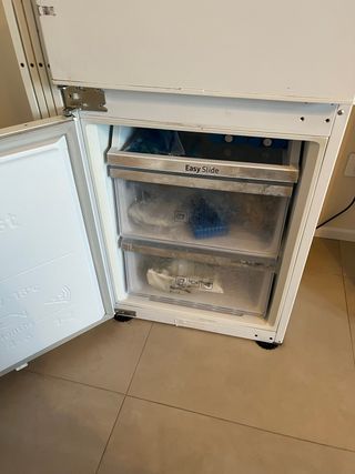 Frigorifero Samsung BRB260031WW