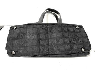 Bolso Tote Chanel New Travel Line Negro