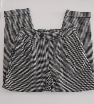 Pantalón pata de gallo Stradivarius T 38