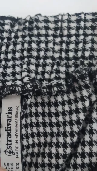 Pantalón pata de gallo Stradivarius T 38