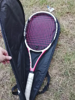 Raqueta Dunlop Aerogel con funda