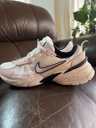 Zapatillas Nike Beige/Blanco Talla 41